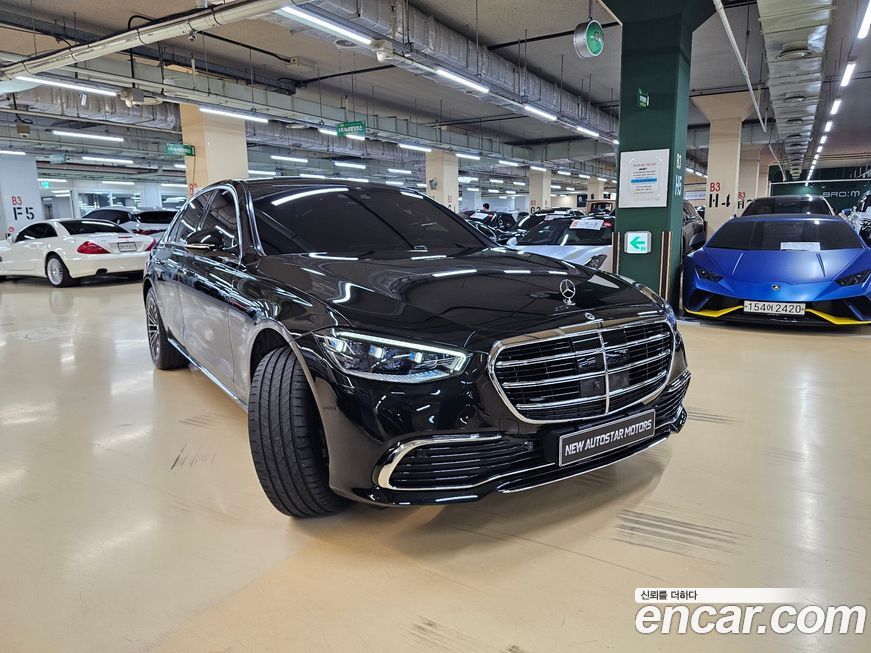 Mercedes-Benz S-Class 2025