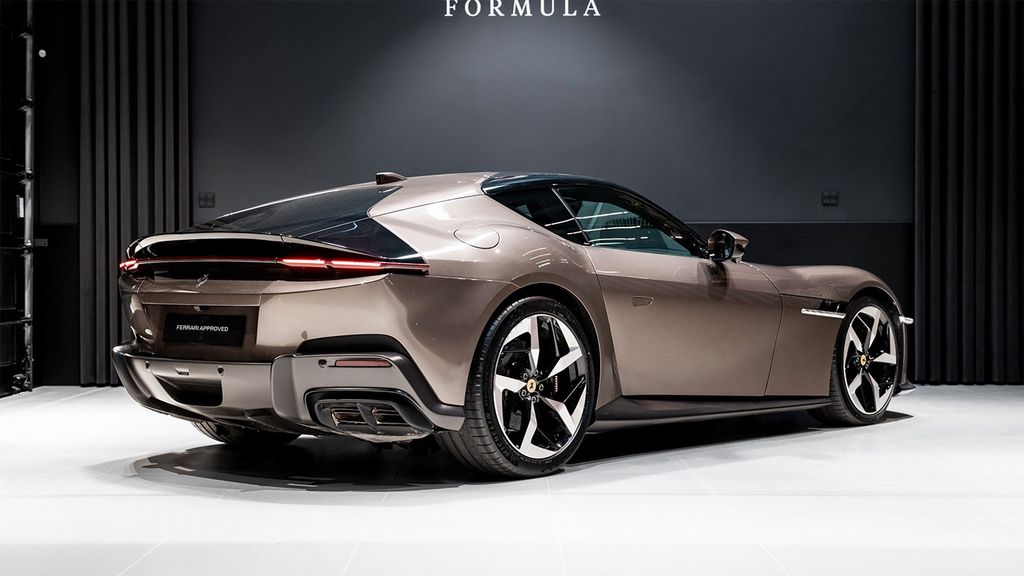 Ferrari 12Cilindri 2025