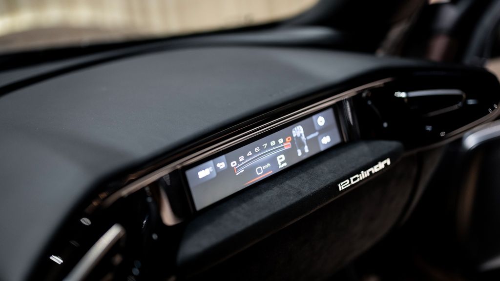 Ferrari 12Cilindri 2025