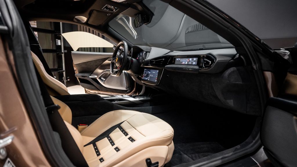 Ferrari 12Cilindri 2025