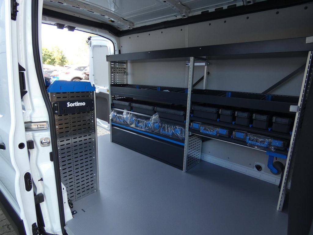 Ford Transit 2025