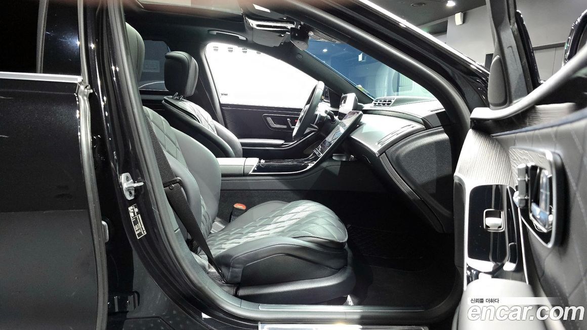 Mercedes-Benz S-Class 2023