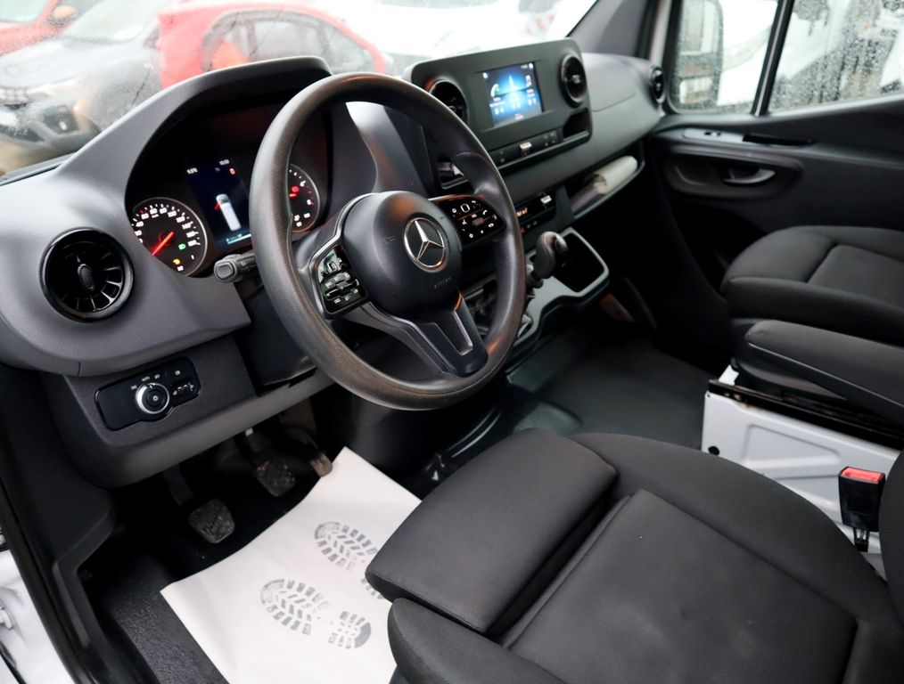 Mercedes-Benz Sprinter 2021