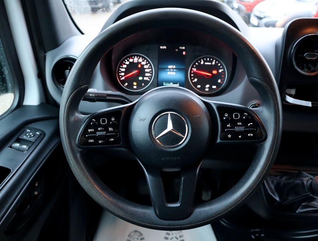 Mercedes-Benz Sprinter 2021