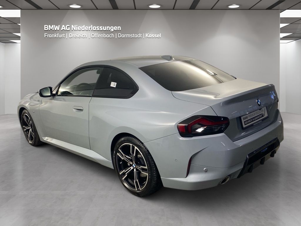 BMW 218 2025