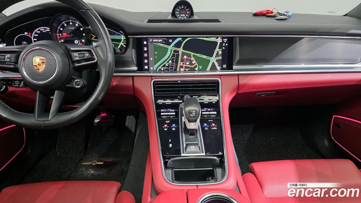 Porsche Panamera 2023