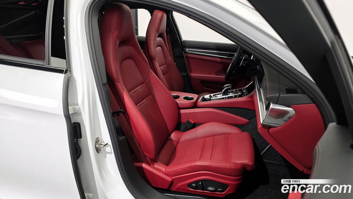 Porsche Panamera 2023