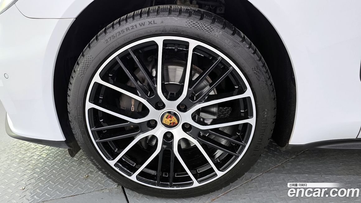 Porsche Panamera 2023