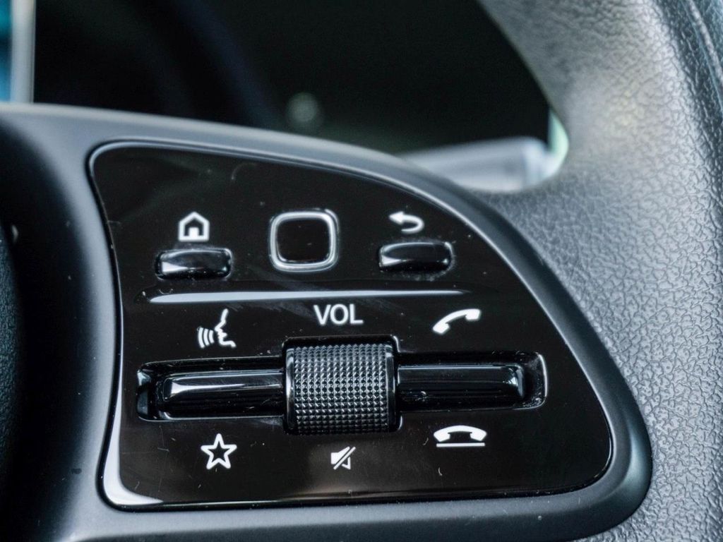 Mercedes-Benz A 250 2021