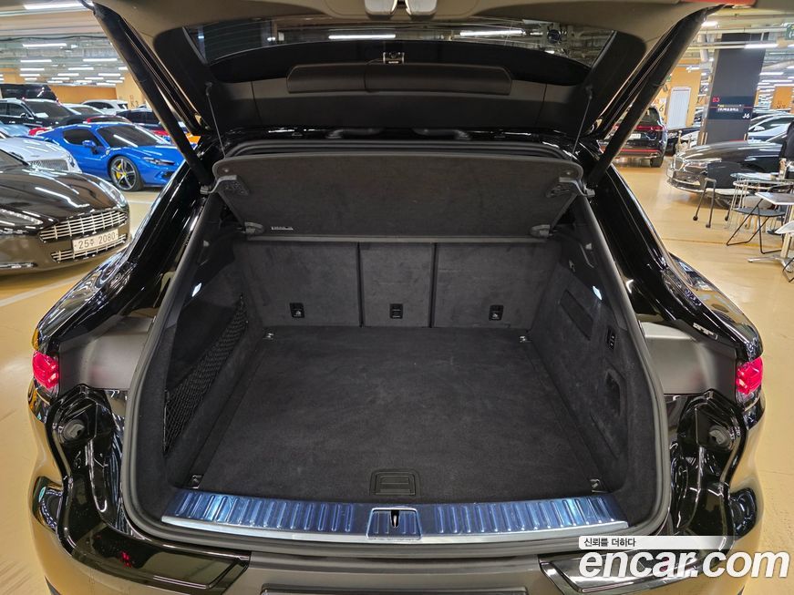 Porsche Cayenne 2024