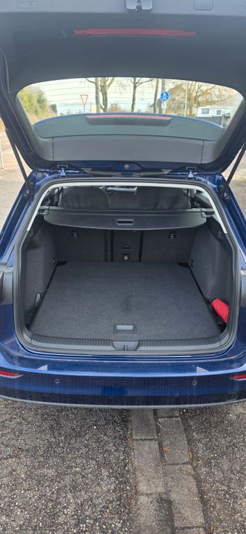 Volkswagen Golf 2024