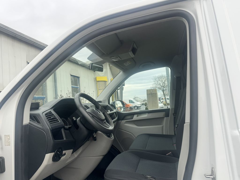 Volkswagen T6 Transporter 2016