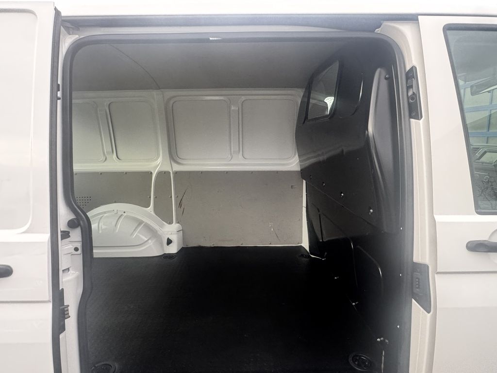 Volkswagen T6 Transporter 2016