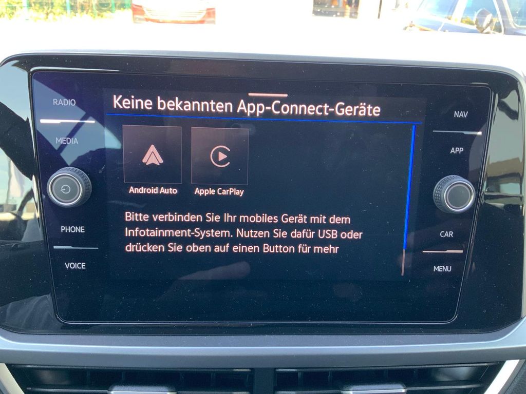 Volkswagen T-Roc 2024