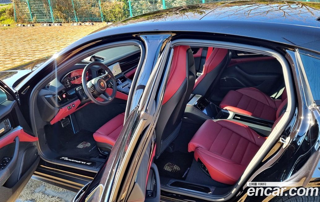 Porsche Panamera 2025