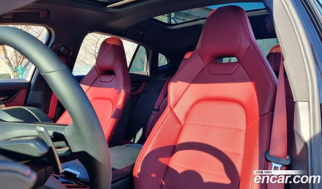 Porsche Panamera 2025