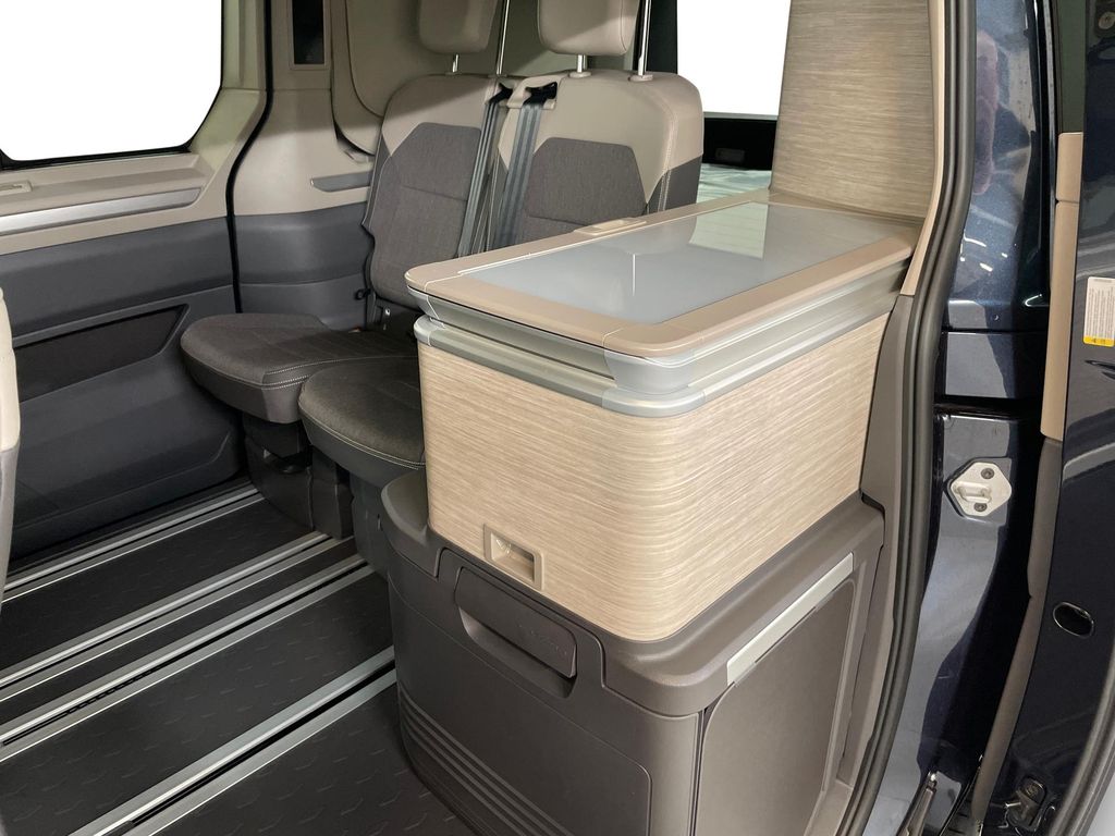 Volkswagen T7 California