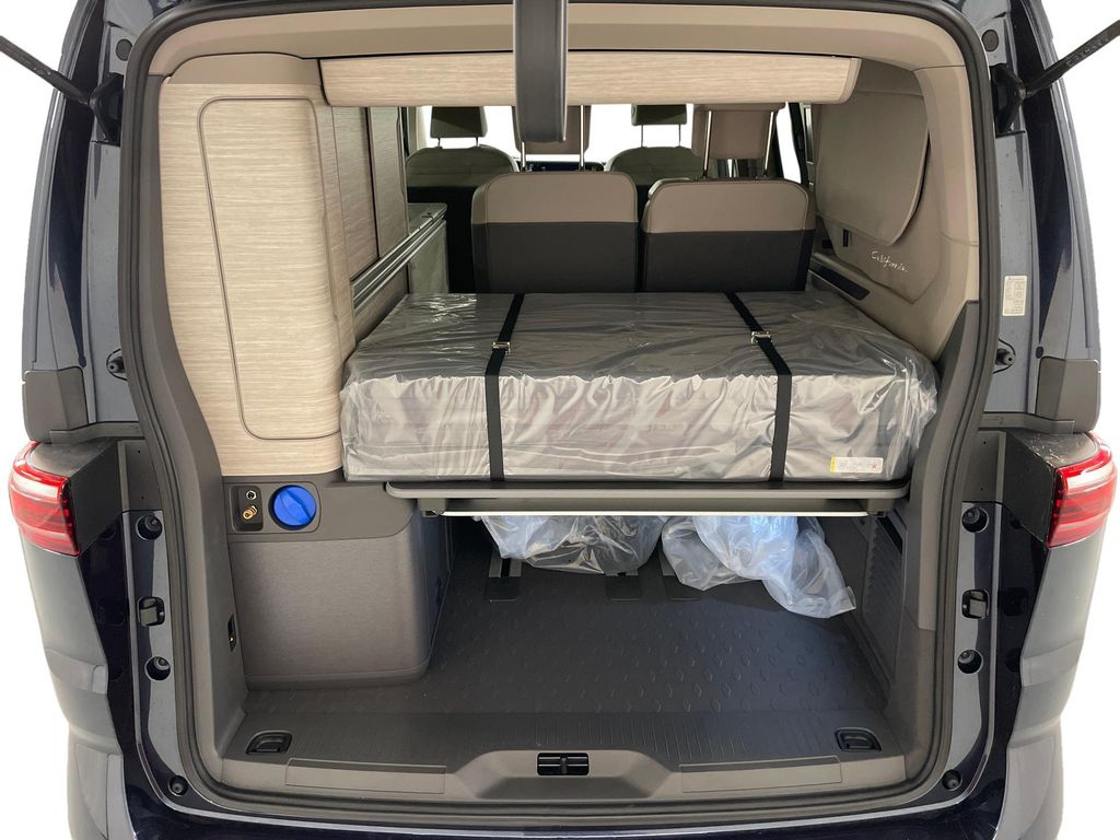 Volkswagen T7 California