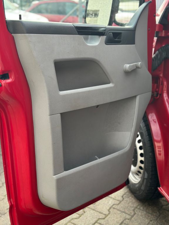 Volkswagen T5 Transporter 2011