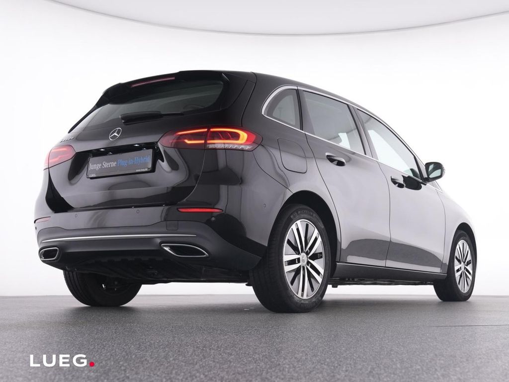 Mercedes-Benz B 250 2022