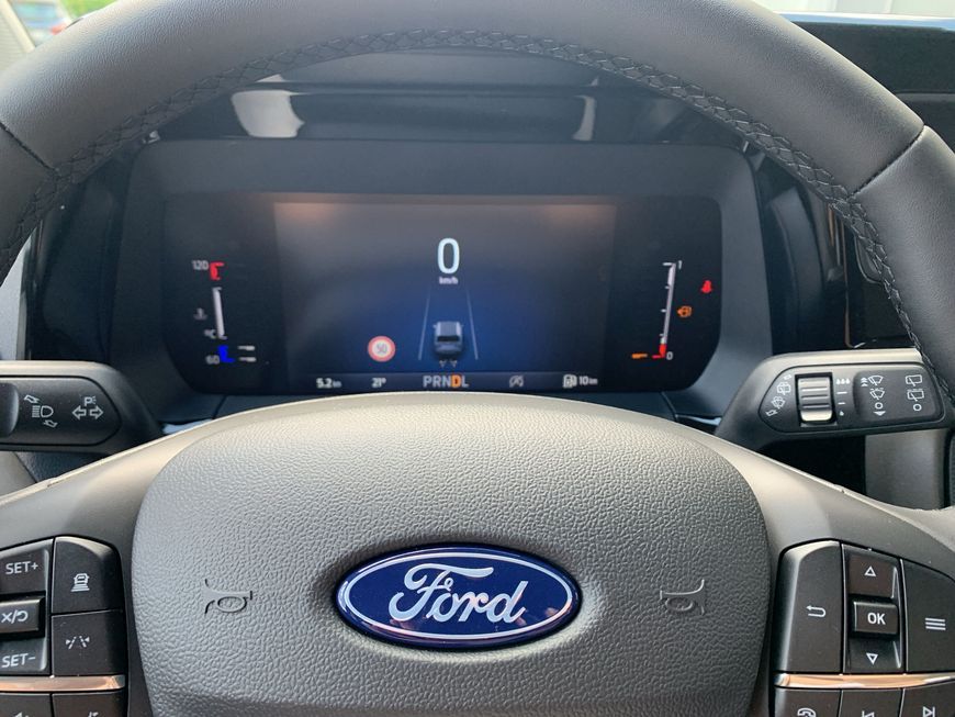 Ford Tourneo Courier 2025