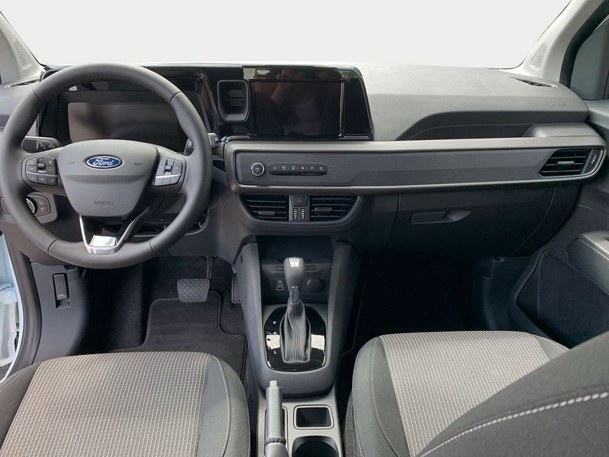 Ford Tourneo Courier 2025