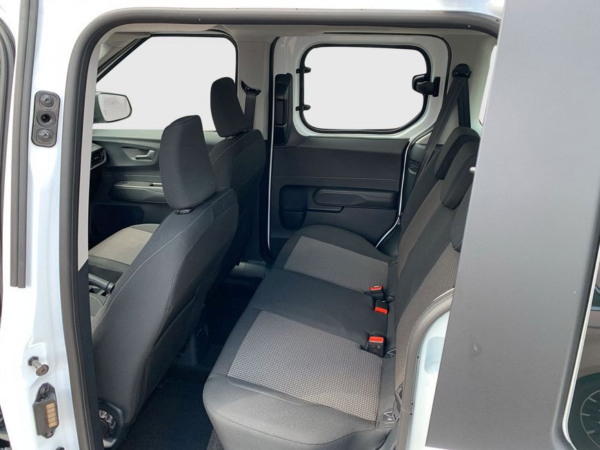 Ford Tourneo Courier 2025