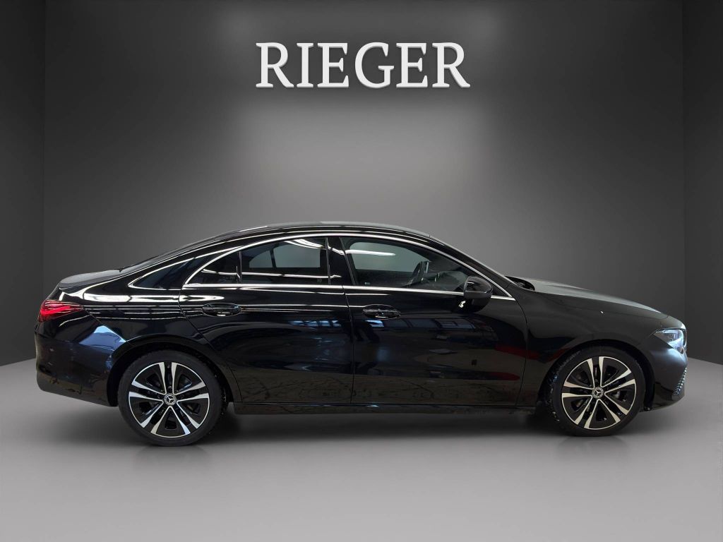 Mercedes-Benz CLA 200 2024