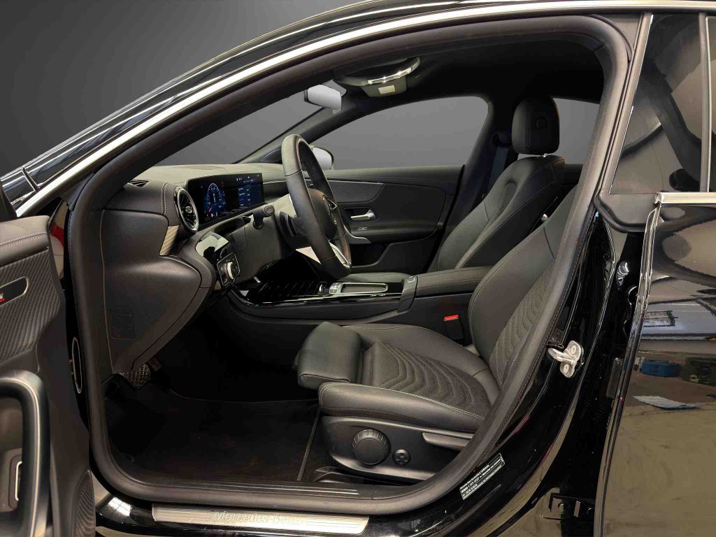Mercedes-Benz CLA 200 2024