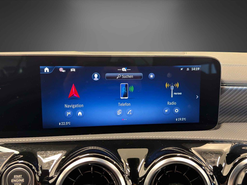 Mercedes-Benz CLA 200 2024