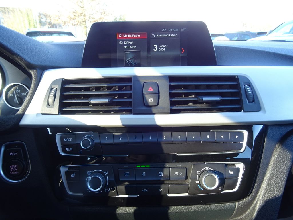 BMW 318 2019