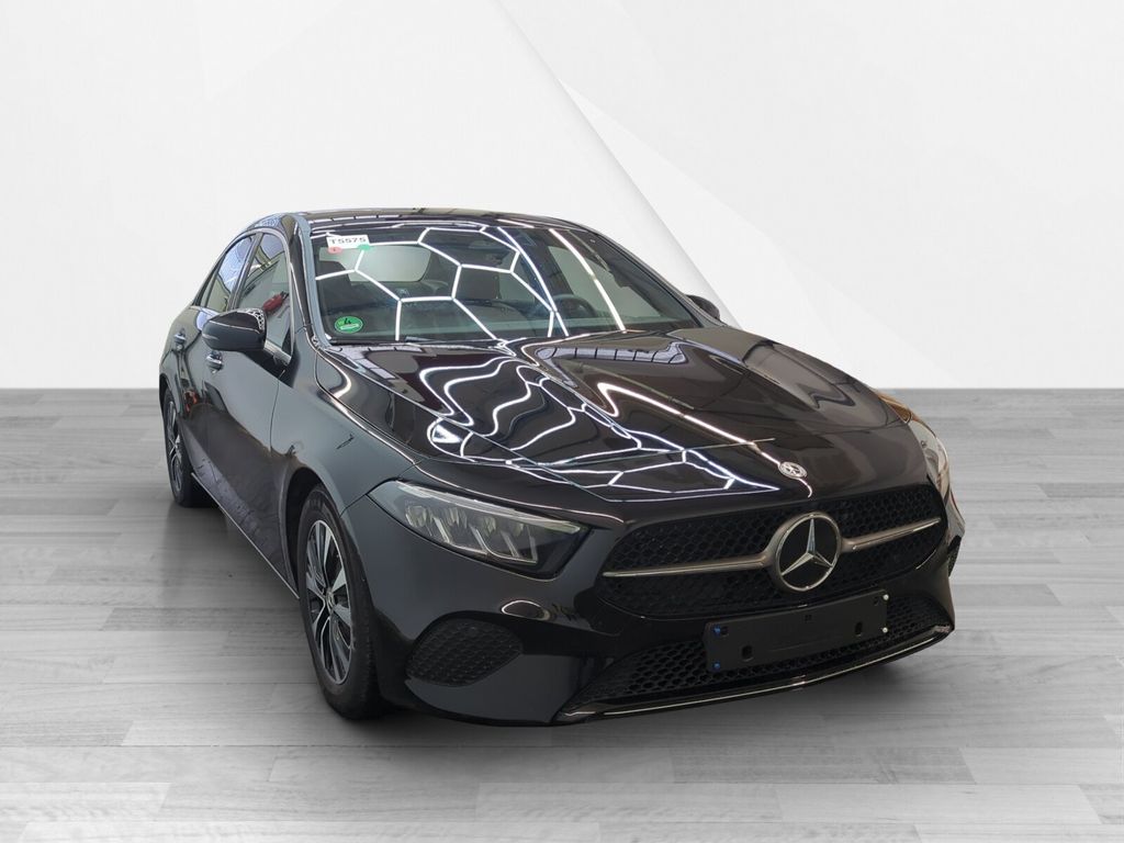 Mercedes-Benz A 180 2024