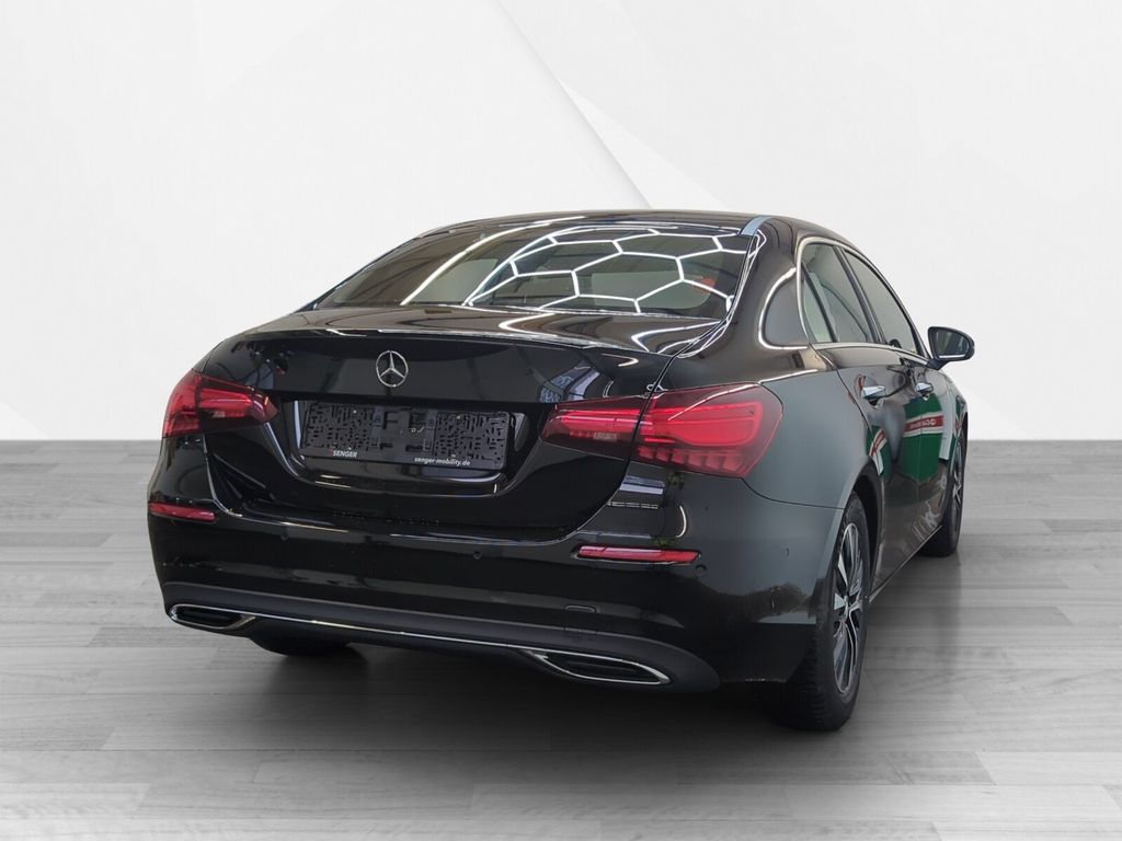 Mercedes-Benz A 180 2024