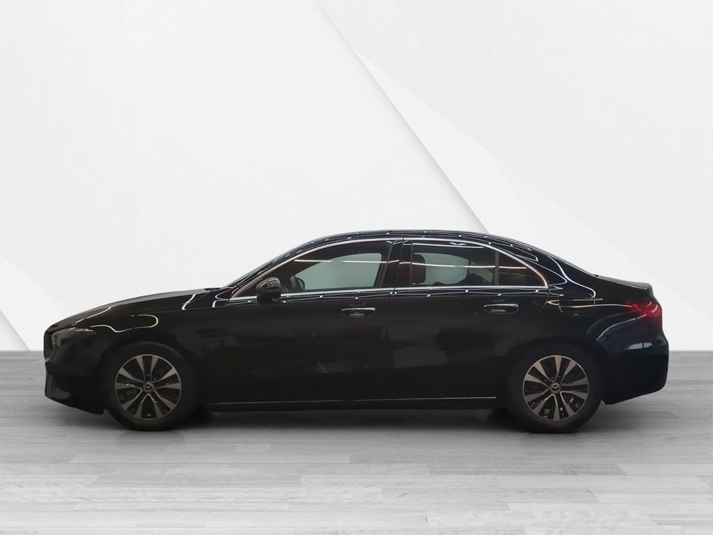 Mercedes-Benz A 180 2024