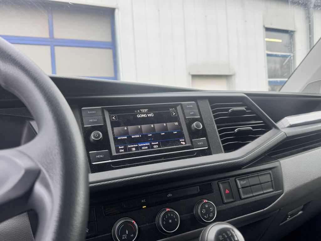 Volkswagen T6 Transporter 2023