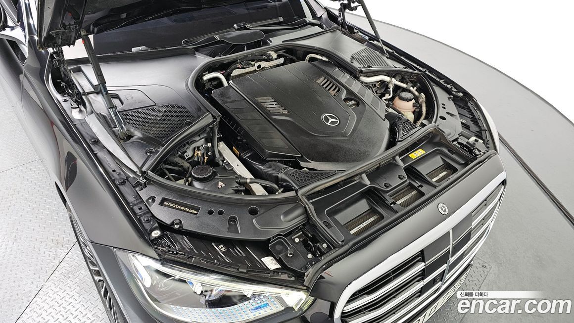 Mercedes-Benz S-Class 2021