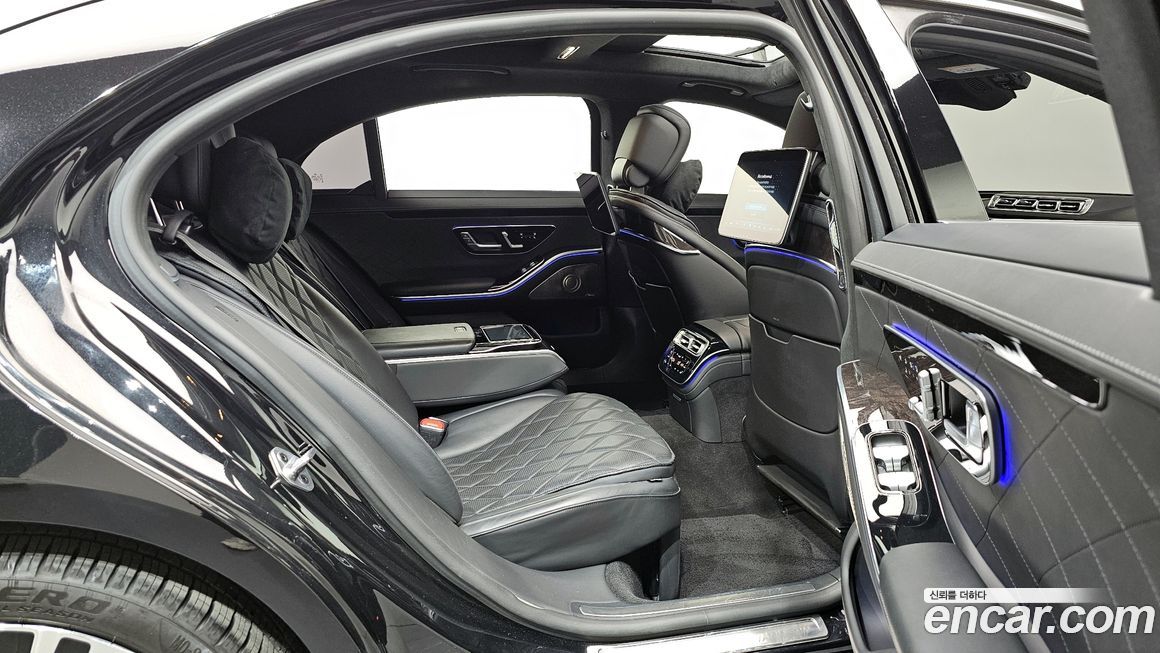 Mercedes-Benz S-Class 2021