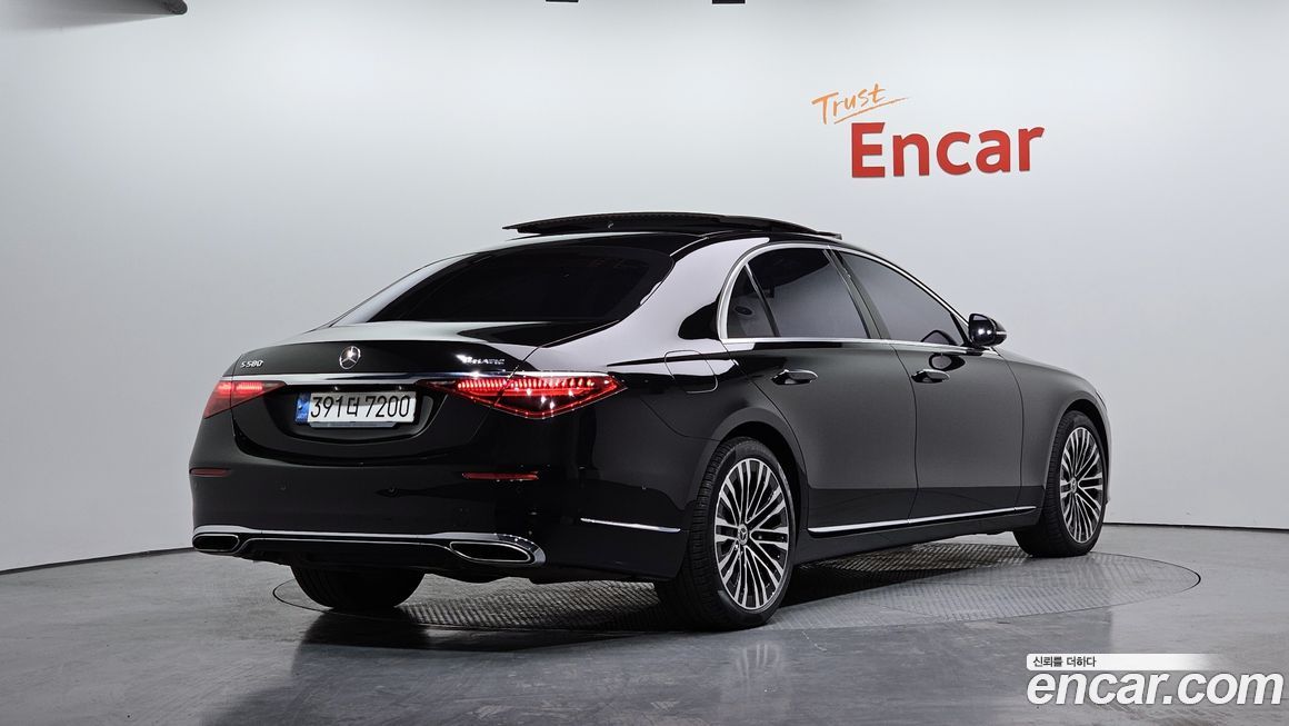 Mercedes-Benz S-Class 2021