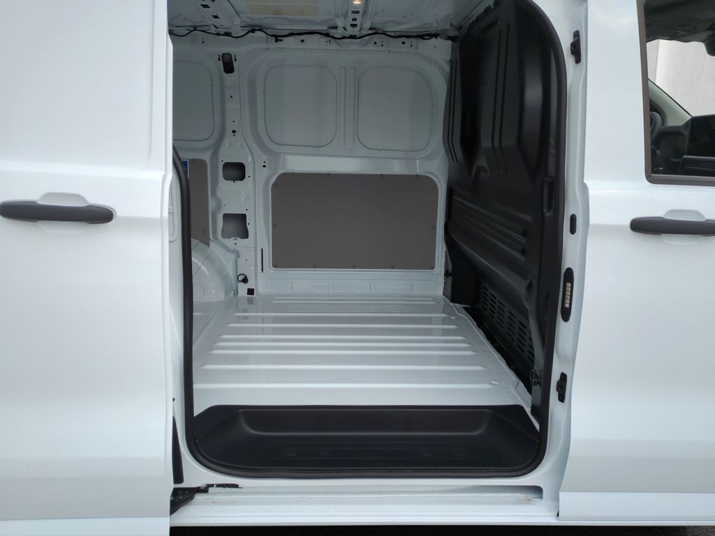 Volkswagen T7 Transporter