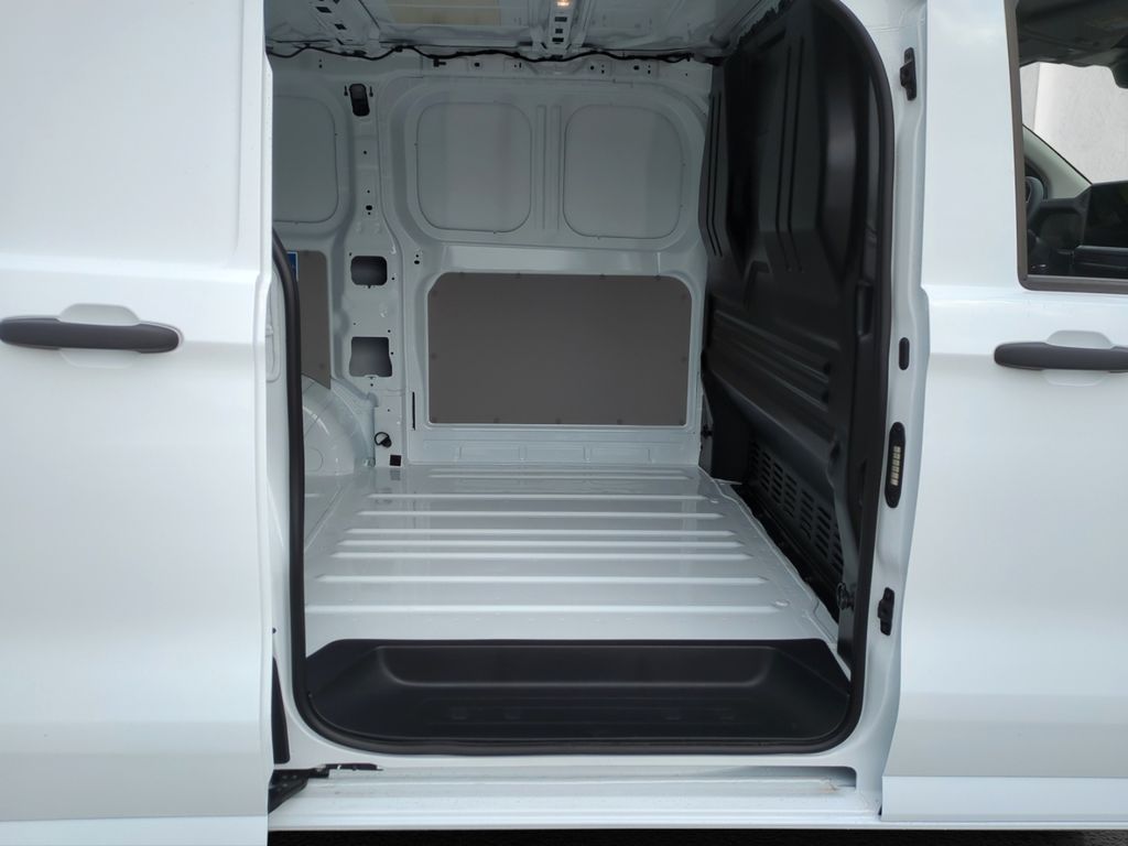 Volkswagen T7 Transporter