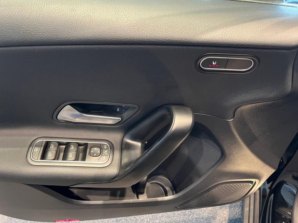 Mercedes-Benz A 180 2023