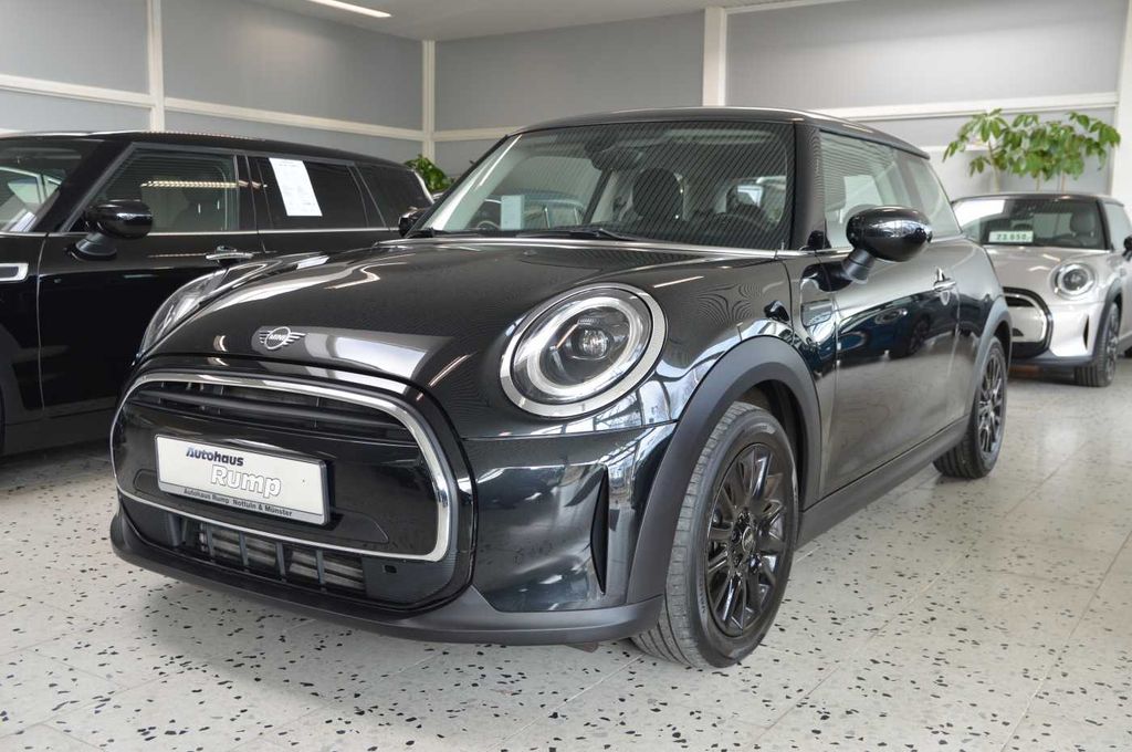 MINI Other 2022