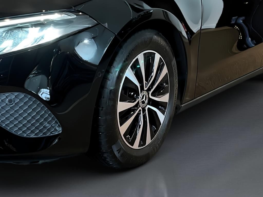 Mercedes-Benz A 180 2023