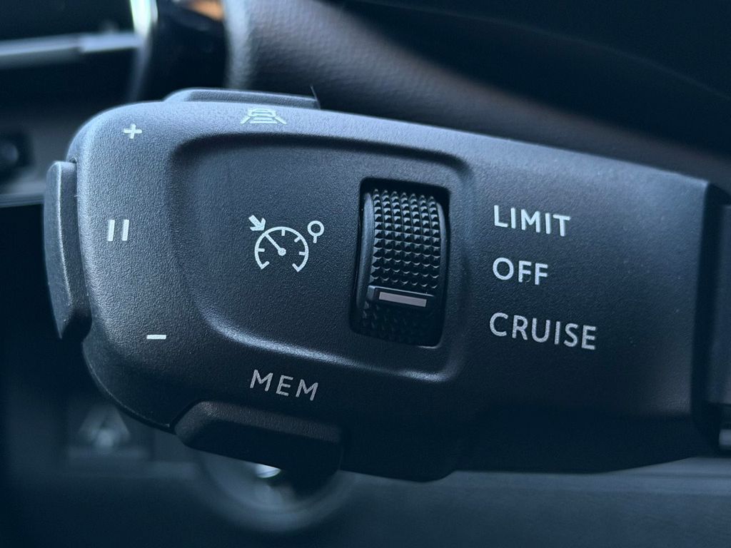 DS Automobiles DS7 (Crossback) 2024