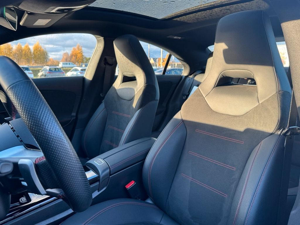 Mercedes-Benz CLA 200 2024