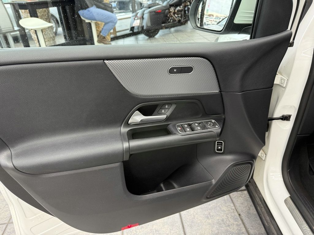 Mercedes-Benz B 250 2021