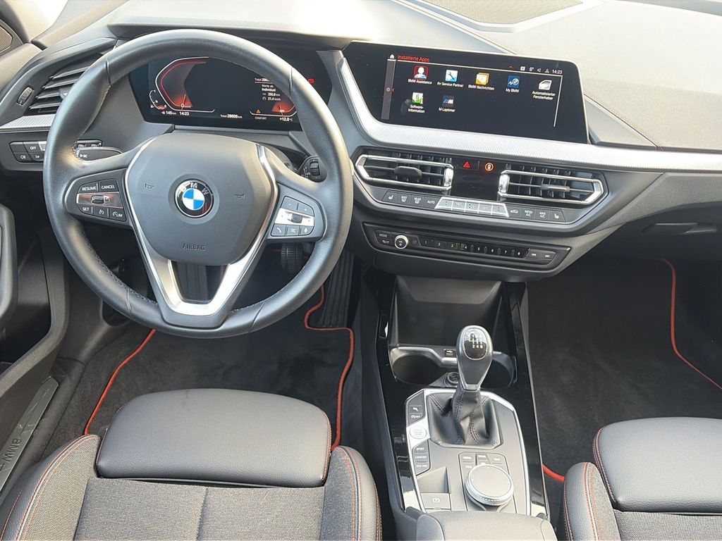 BMW 118 2022