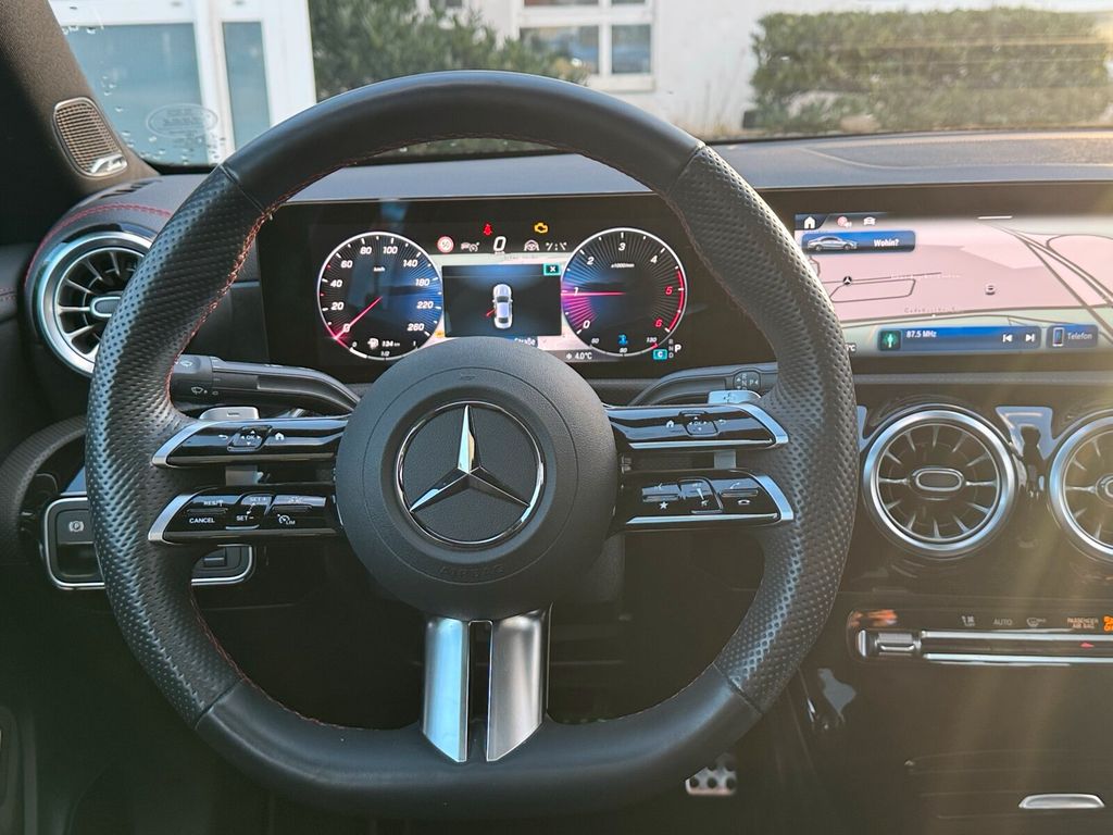 Mercedes-Benz CLA 200 2024
