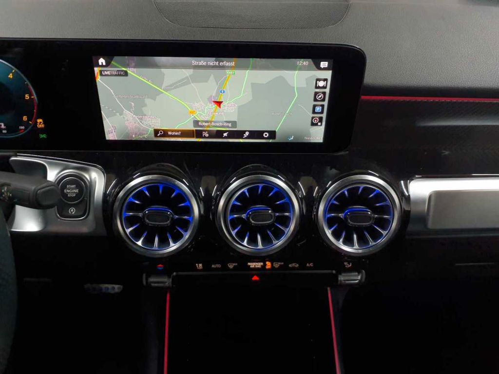 Mercedes-Benz GLB 200 2023