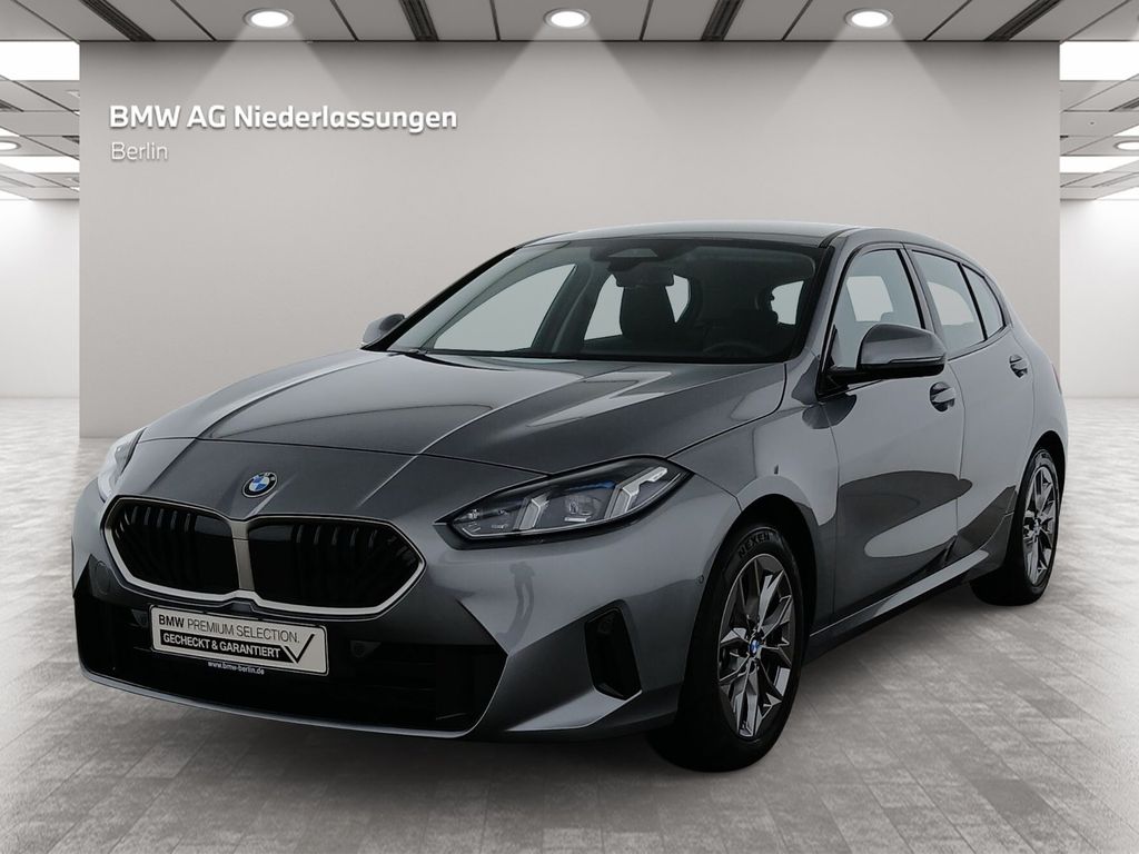 BMW 120 2025